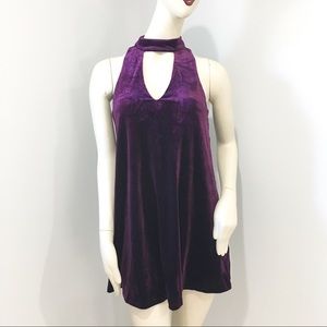 ✨SALE✨Lulu’s Plum Velvet Swing Dress